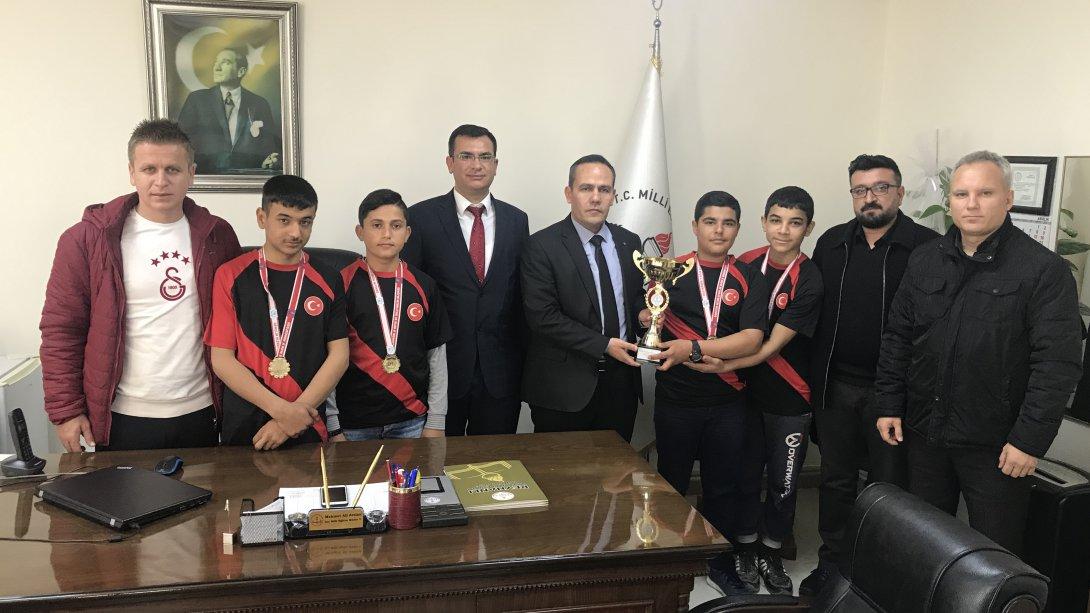Kavalcık Ertuğrul Gazi Ortaokulu Bocce Turnuvası Birincisi oldu.